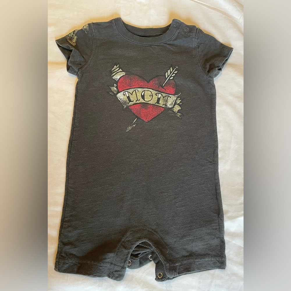 BABY GAP Black Heart Graphic Romper